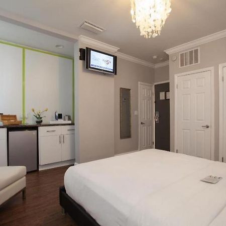Odyssey Of South Beach Apart Hotel Miami Beach Bagian luar foto