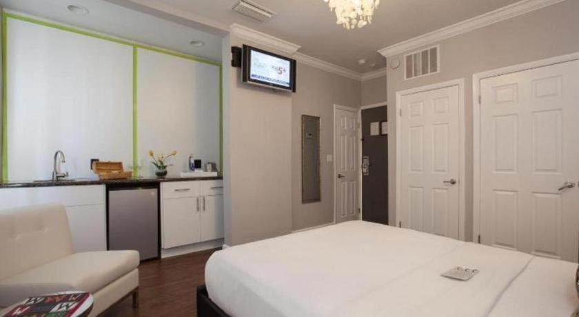 Odyssey Of South Beach Apart Hotel Miami Beach Bagian luar foto